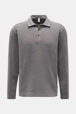 04651 / A trip in a bag - Herren - Fleece Langarm-Poloshirt dunkelgrau