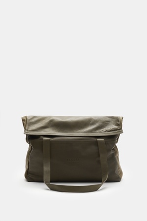 04651 / A trip in a bag - Herren - Tasche 'Messenger Bag Nubuck' oliv